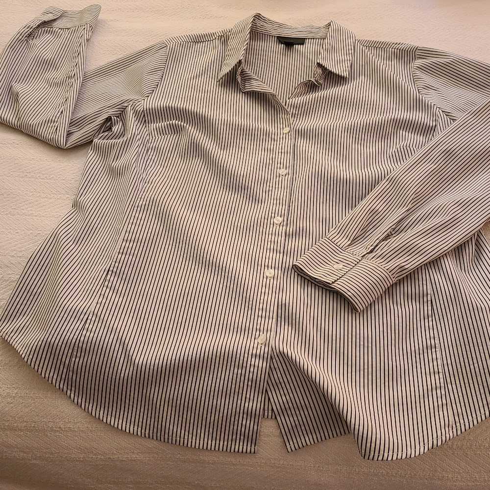 Worthington Black & White Blouse Size 18